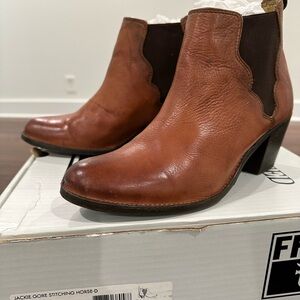 FRYE Jackie Gore Stitching Horse-D, Color: Saddle, size 8.5M